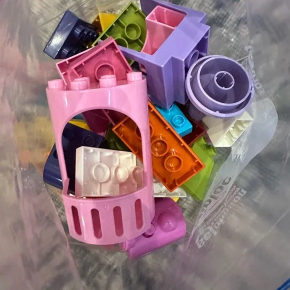 Building Blocks Lot - Generic Lego Duplo - Picture 4 of 4